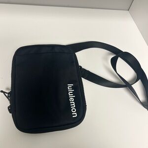 Lululemon bag